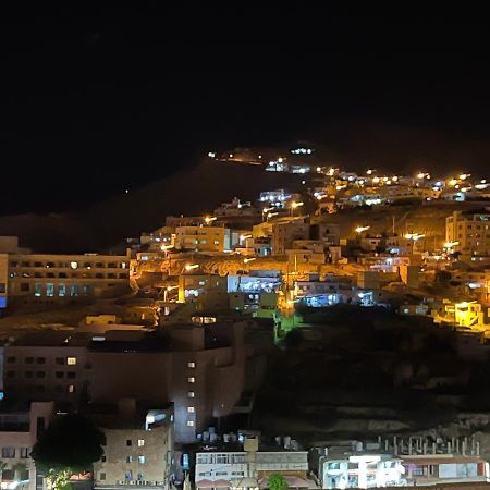 Petra Luxurious View House Apartment Wadi Musa Exterior photo